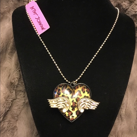 Betsey Johnson Jewelry - HP🎉NWT Betsy Johnson Leopard Heart Wing Necklace